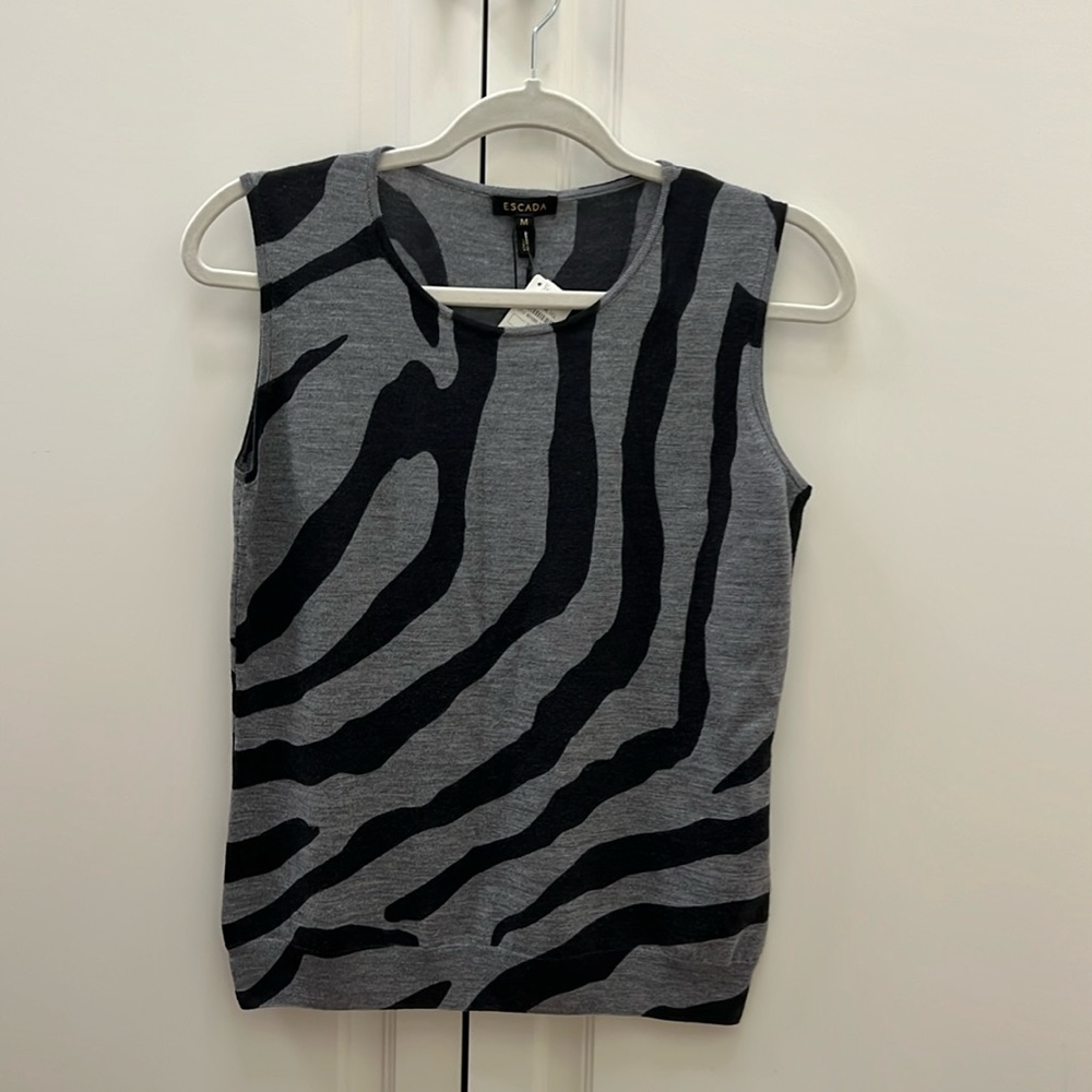 Escada Sweater Tank